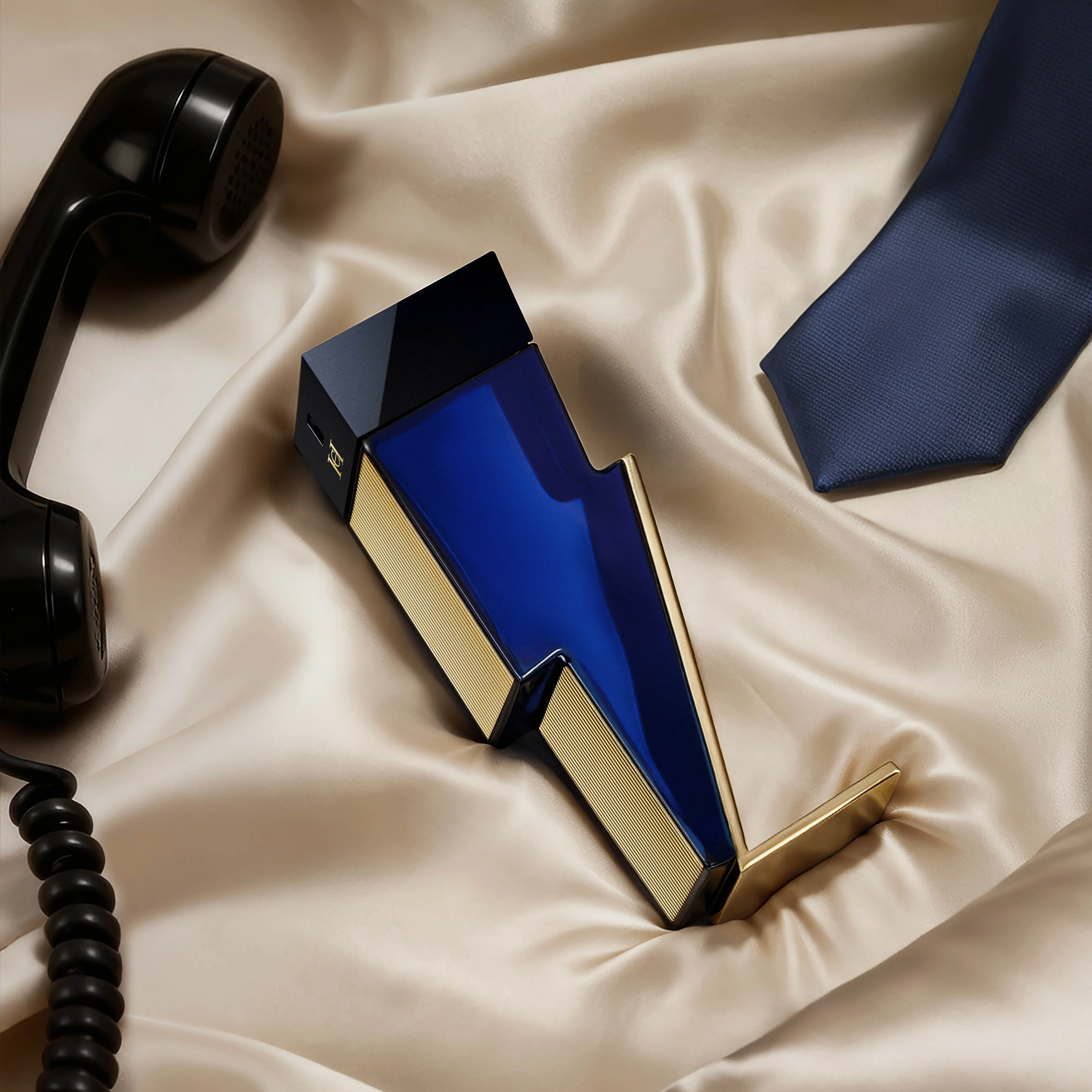Carolina Herrera Bad Boy Cobalt Absolute Eau De Parfum - Image 4